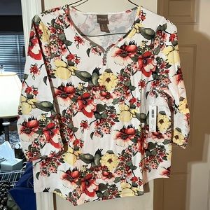 Chicos womens top. New, never worn. Size 2